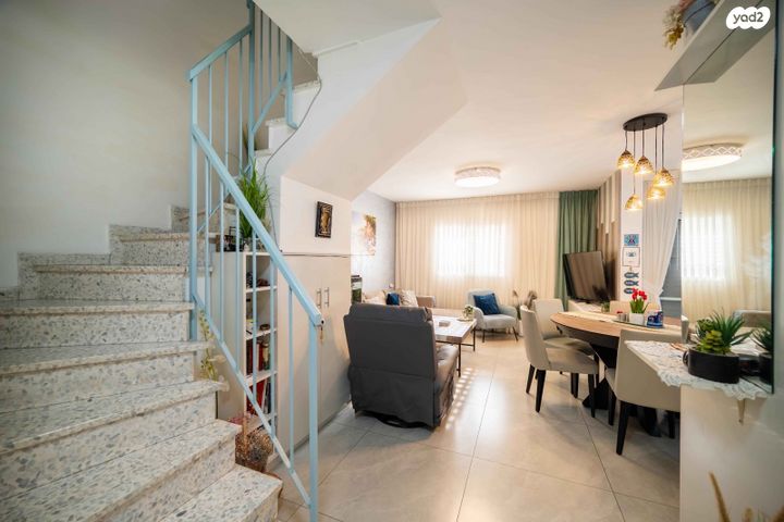 בית פרטי/ קוטג', צוללים 4, מרכז המושבה, גן יבנה