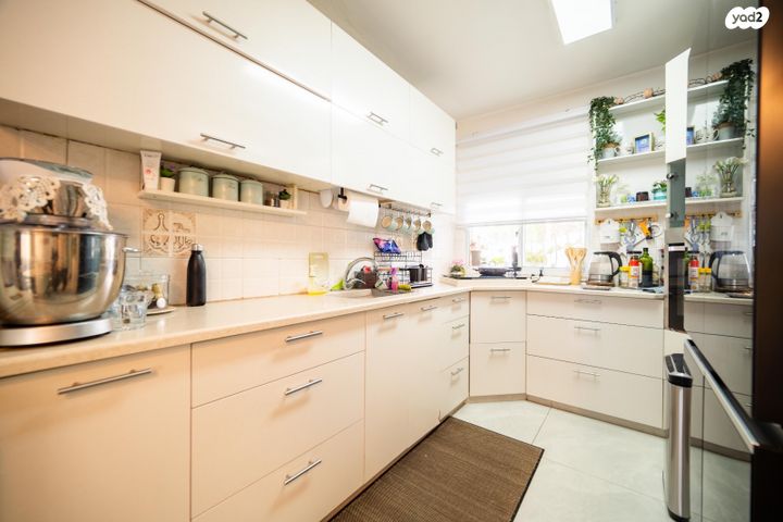 בית פרטי/ קוטג', צוללים 4, מרכז המושבה, גן יבנה