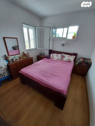 דירה, הזית, רמות ויצמן, יבנה