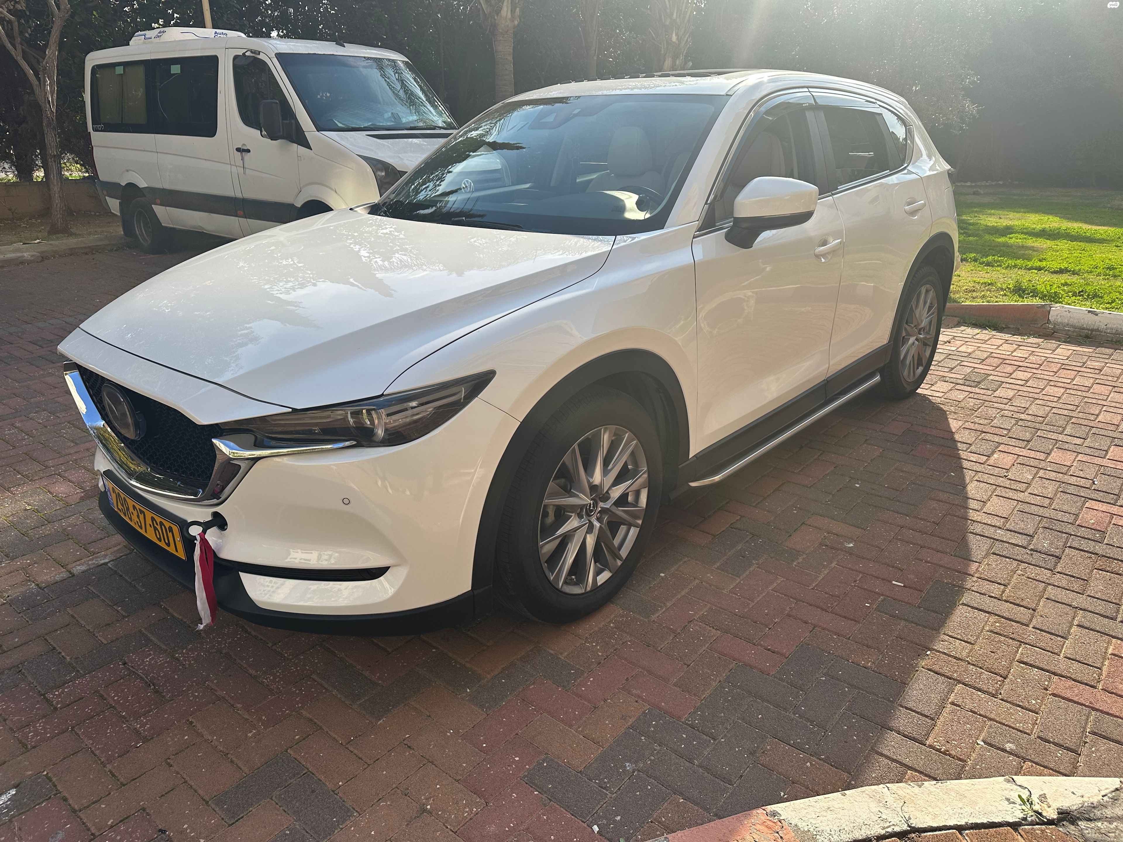 מודעת רכב מאזדה CX-5