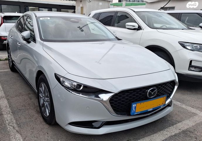 מודעת רכב מאזדה 3