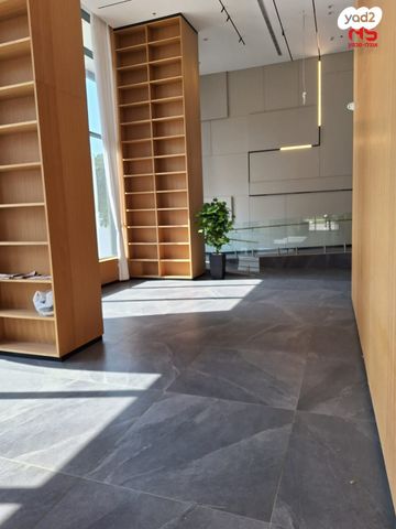 דירה, מלחמת ששת הימים, מרכז העיר, חדרה