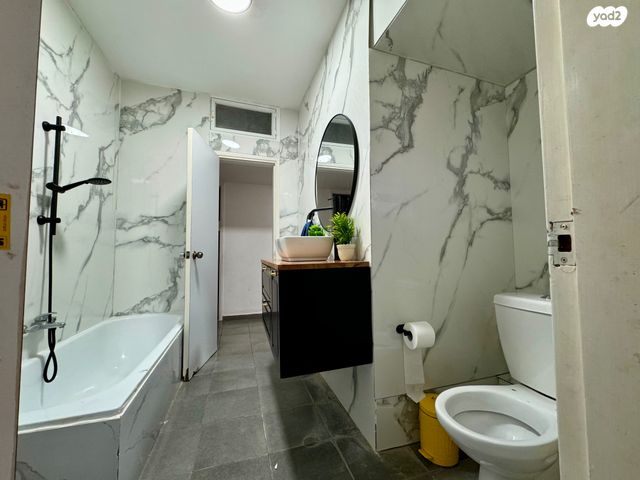 דירה, רמב"ם 3, שיכון ב, כפר יונה