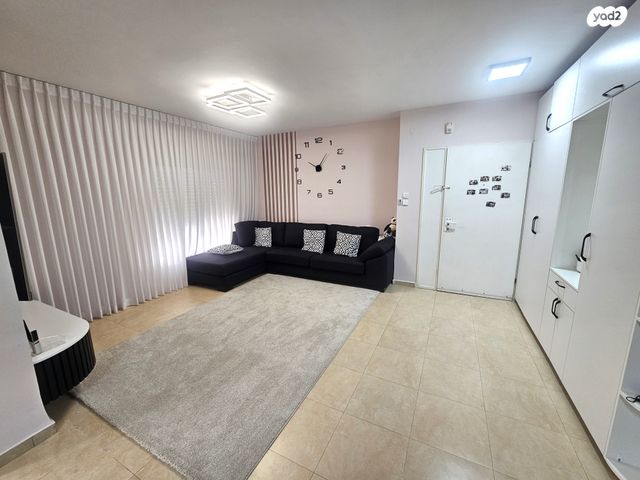 דירת גן, מבצע בן עמי, רמת רבין, כרמיאל