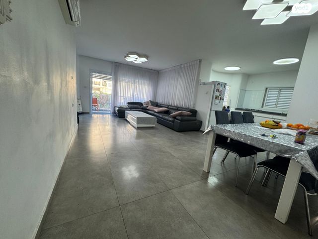 דירה, קרית כרמים, ראשון לציון