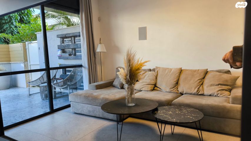 דירת גן, מזכרת בתיה