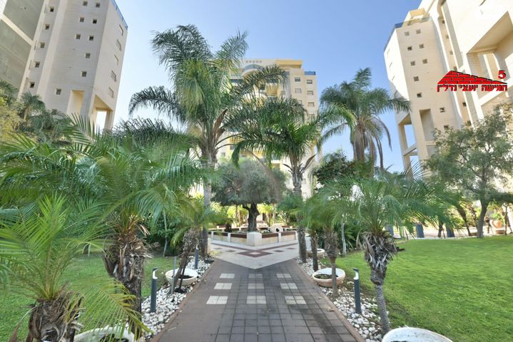 דירה, מעגל השלום, קרית חתני פרס נובל, ראשון לציון