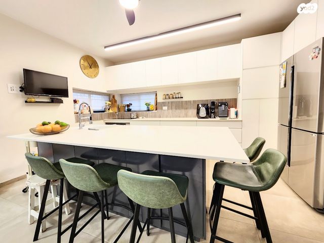 בית פרטי/ קוטג', משעול הנרקיס, שאר העיר, כפר ורדים