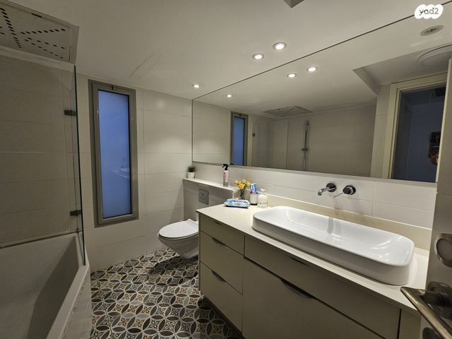 דופלקס, תל מונד