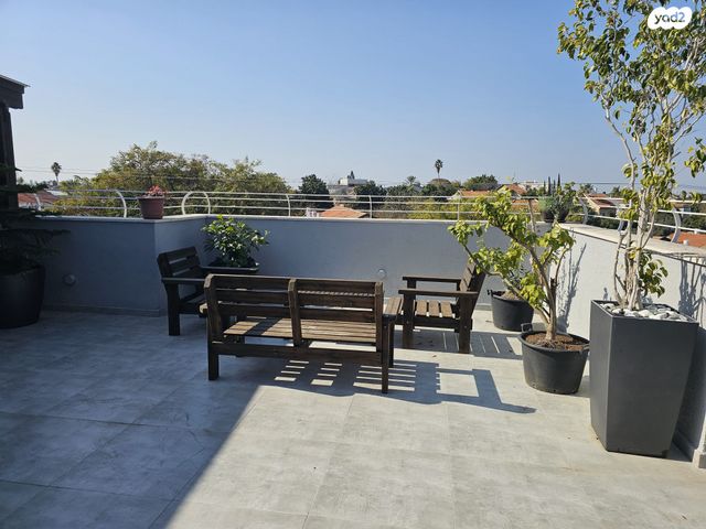 דופלקס, תל מונד