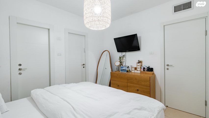 דירה, משה קהירי, רמות הרכס, באר שבע