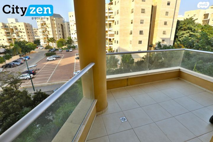 דירה, יוסף, קרית השרון, נתניה