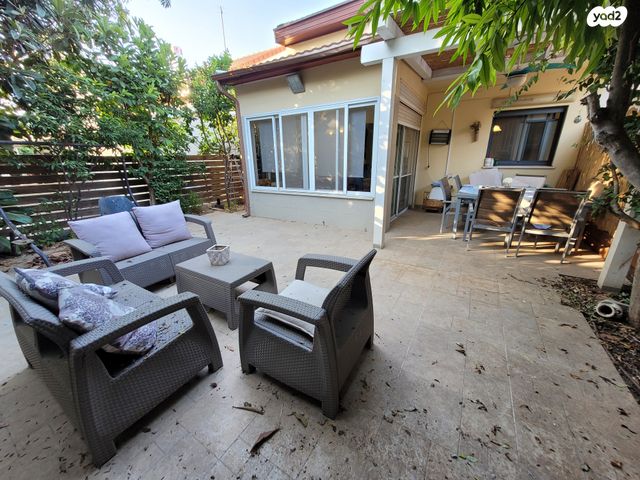 בית פרטי/ קוטג', בת חפר