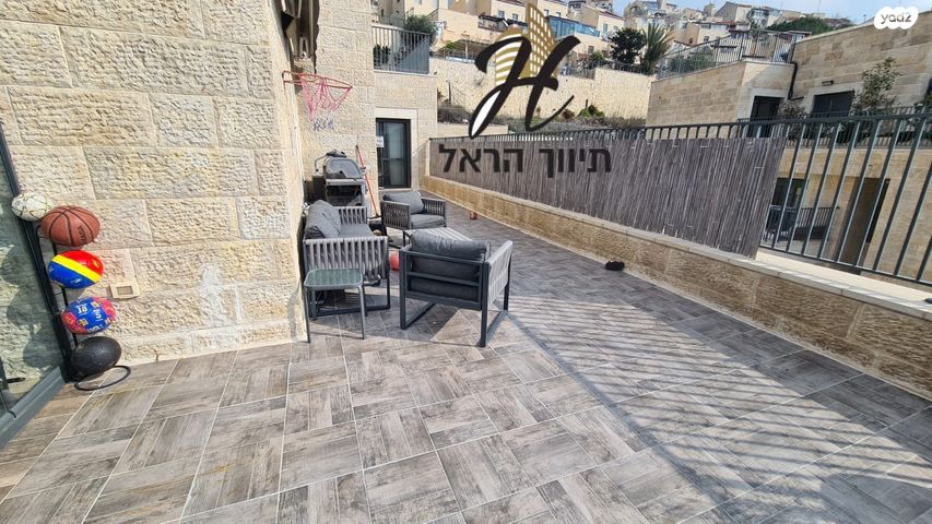 גג/ פנטהאוז, אבנר חי שאקי, גילה, ירושלים