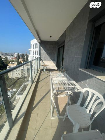 דירה, מרכז, הרצליה