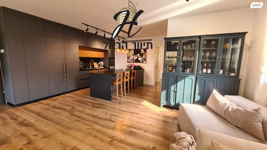 גג/ פנטהאוז, אבנר חי שאקי, גילה, ירושלים