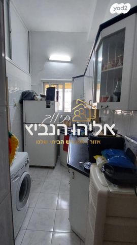 דירה, שדרות ירושלים, צהלון, שיכוני חסכון, תל אביב יפו