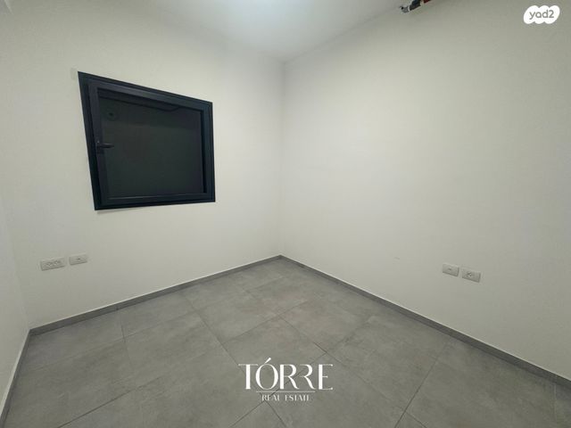 דירה, דרך מנחם בגין 158, מונטיפיורי, הרכבת, תל אביב יפו