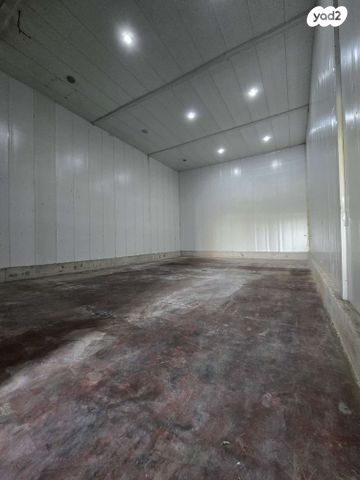 מבני תעשיה, אשקלון