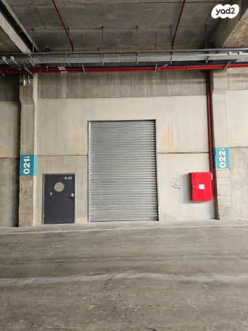 חנויות/ שטח מסחרי, אבן יהודה