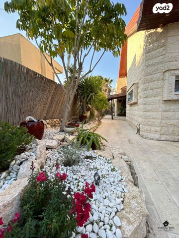 בית פרטי/ קוטג', עומר