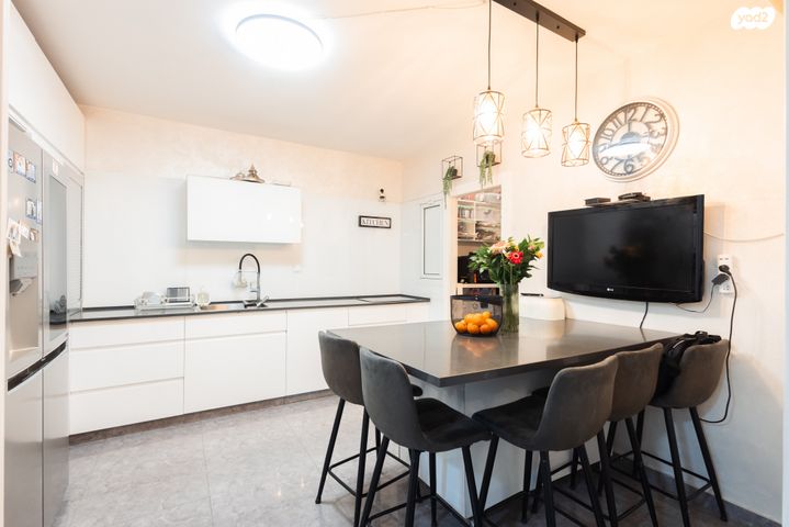 דירה, שבט נפתלי, רובע י"ב, אשדוד