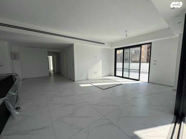 דירת גן, המתמיד 21, שכונת הראשונים, רמת גן