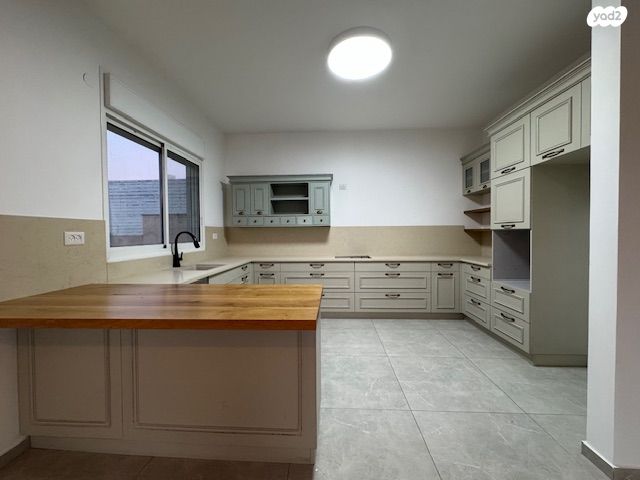 בית פרטי/ קוטג', האפרסמון, הפארק, חדרה