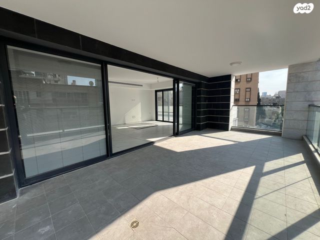 דירת גן, המתמיד 21, שכונת הראשונים, רמת גן