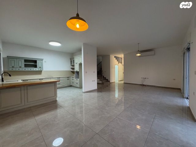 בית פרטי/ קוטג', האפרסמון, הפארק, חדרה