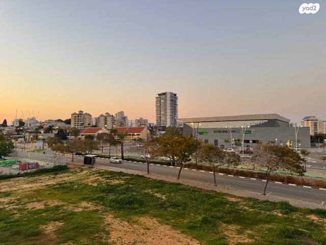 בית פרטי/ קוטג', האפרסמון, הפארק, חדרה