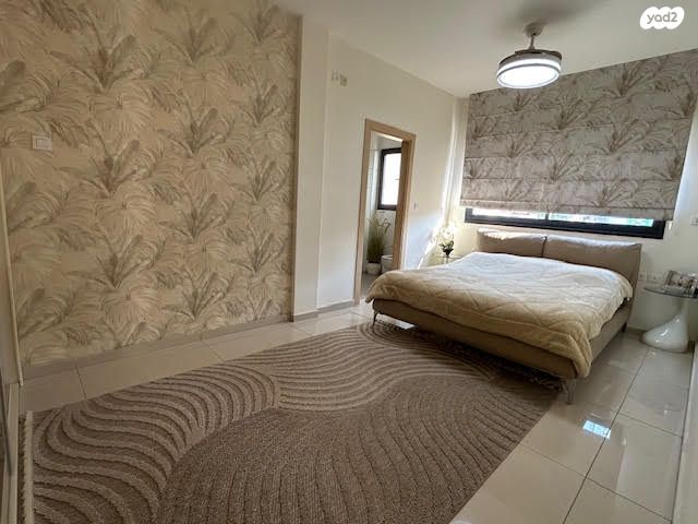 דירה, מנחם רצון, מחנה יהודה, פתח תקווה