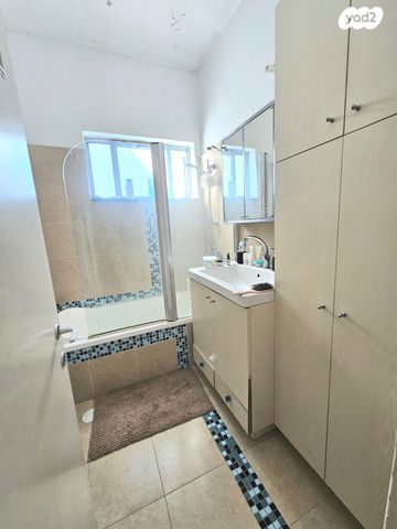 דירה, עוזיאל 132, תל גנים, רמת גן