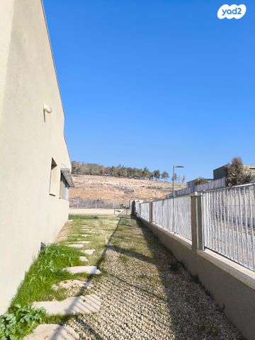 בית פרטי/ קוטג', מיתר / כרמית