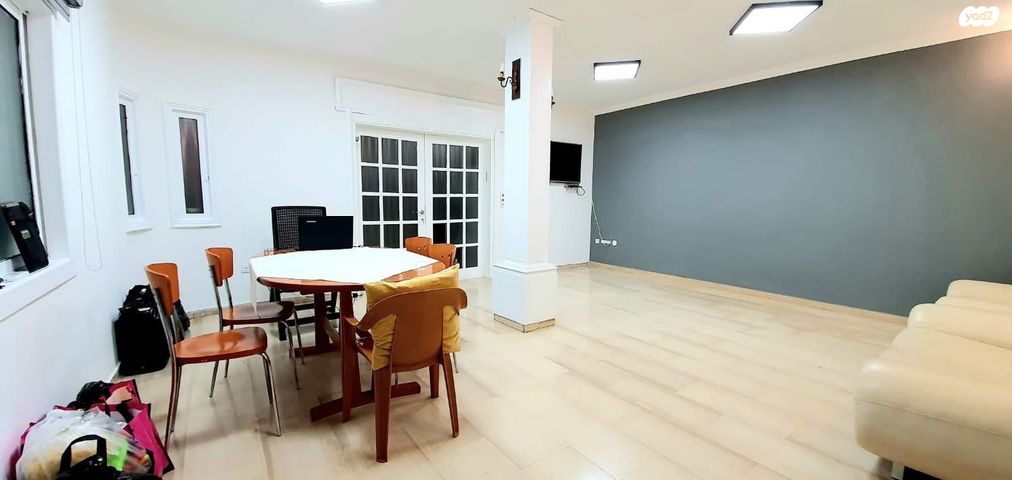 בית פרטי/ קוטג', א.ד. גורדון, קרית אליעזר פרי, פתח תקווה