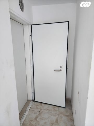 דירה, הראשונים, רובע א', אשדוד