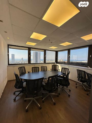 משרדים, אבן גבירול 124, הצפון החדש - כיכר המדינה, תל אביב יפו