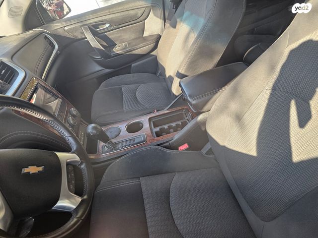 שברולט טראוורס