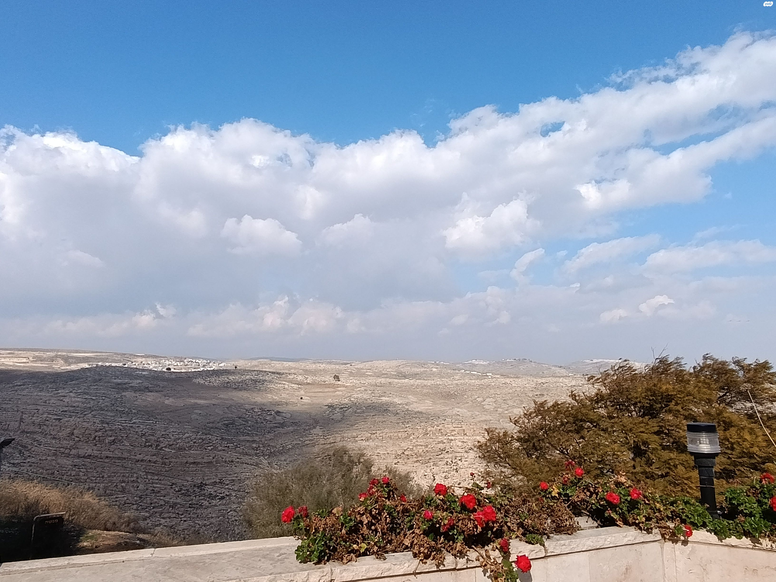 שדרות אדם 1