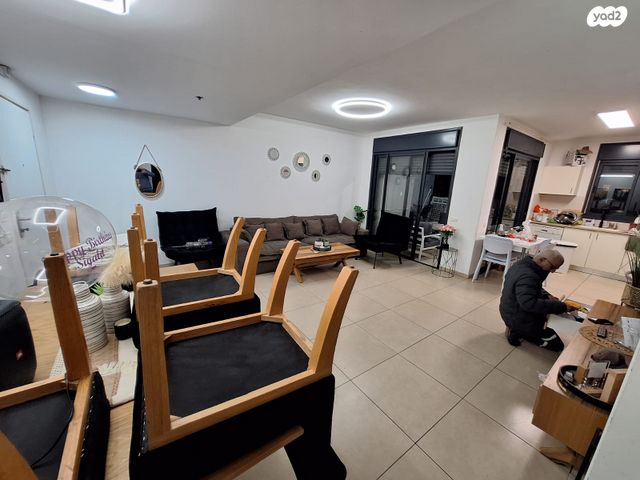 דירה, אפרסמון, רובע ט"ז, אשדוד