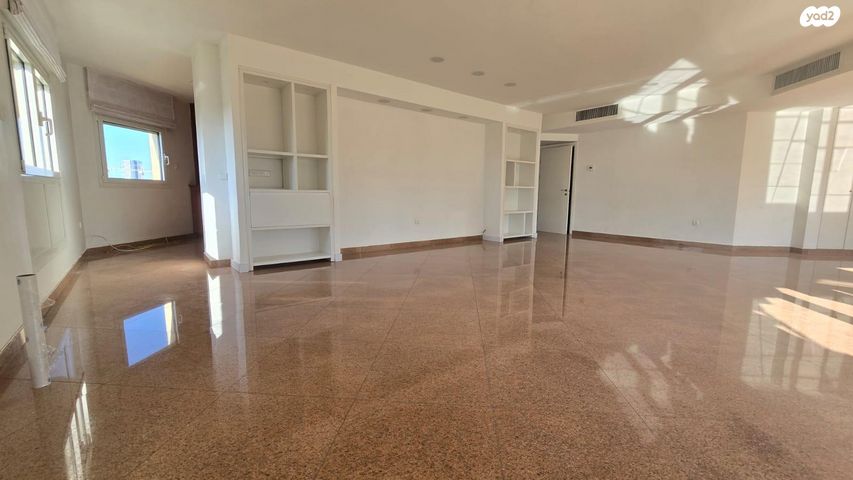 דירה, ברקוביץ' 10, הצפון החדש - דרום, תל אביב יפו