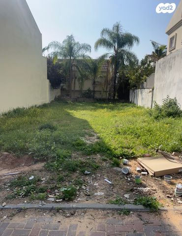 מגרשים, קרית אונו