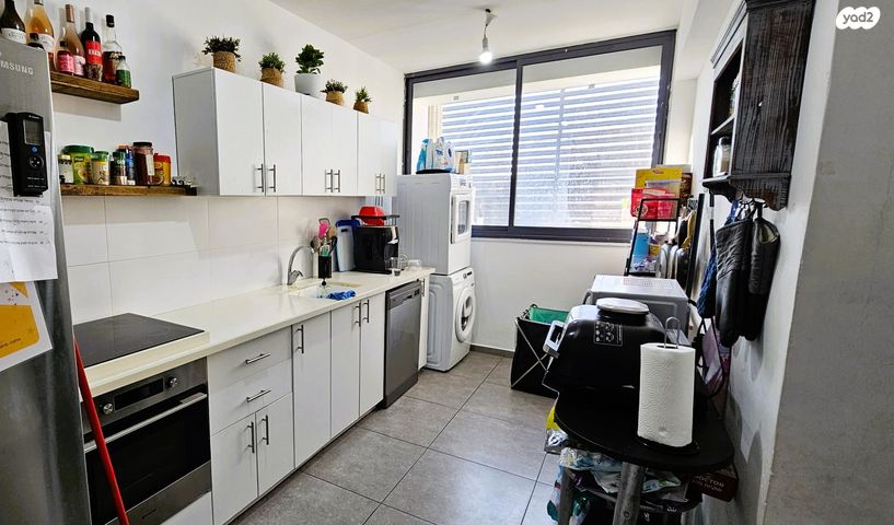 דירה, שדרות ביאליק, אלון, רמת השרון