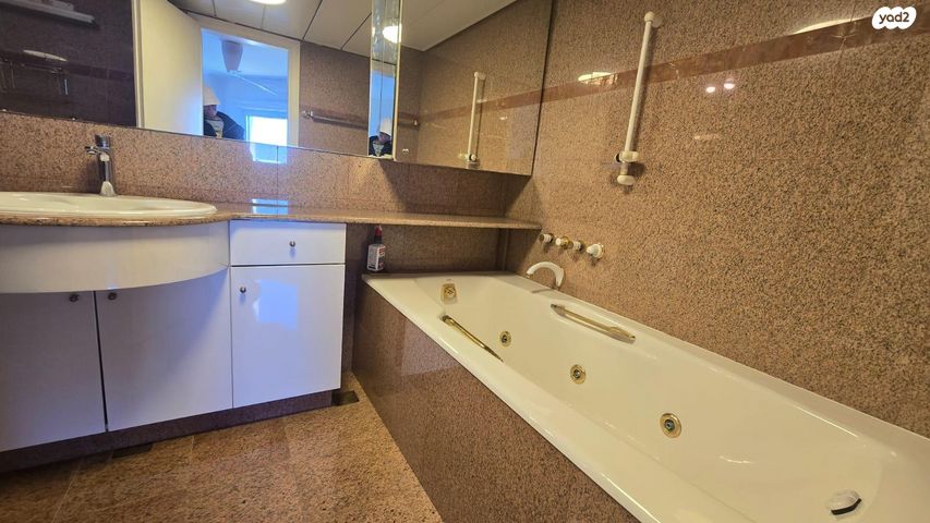 דירה, ברקוביץ' 10, הצפון החדש - דרום, תל אביב יפו