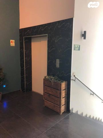 אולמות, בת ים