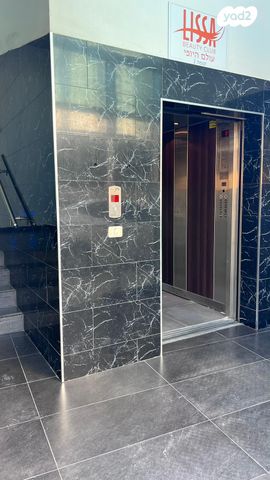 אולמות, בת ים