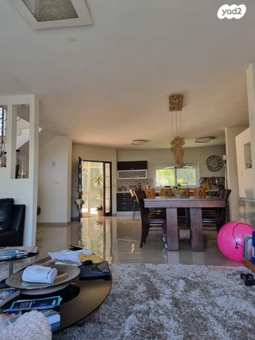 בית פרטי/ קוטג', קרית יערים 31, קרית יערים, גבעת זאב