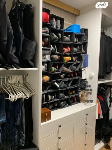 גג/ פנטהאוז, היסמין, הפרחים, כפר סבא