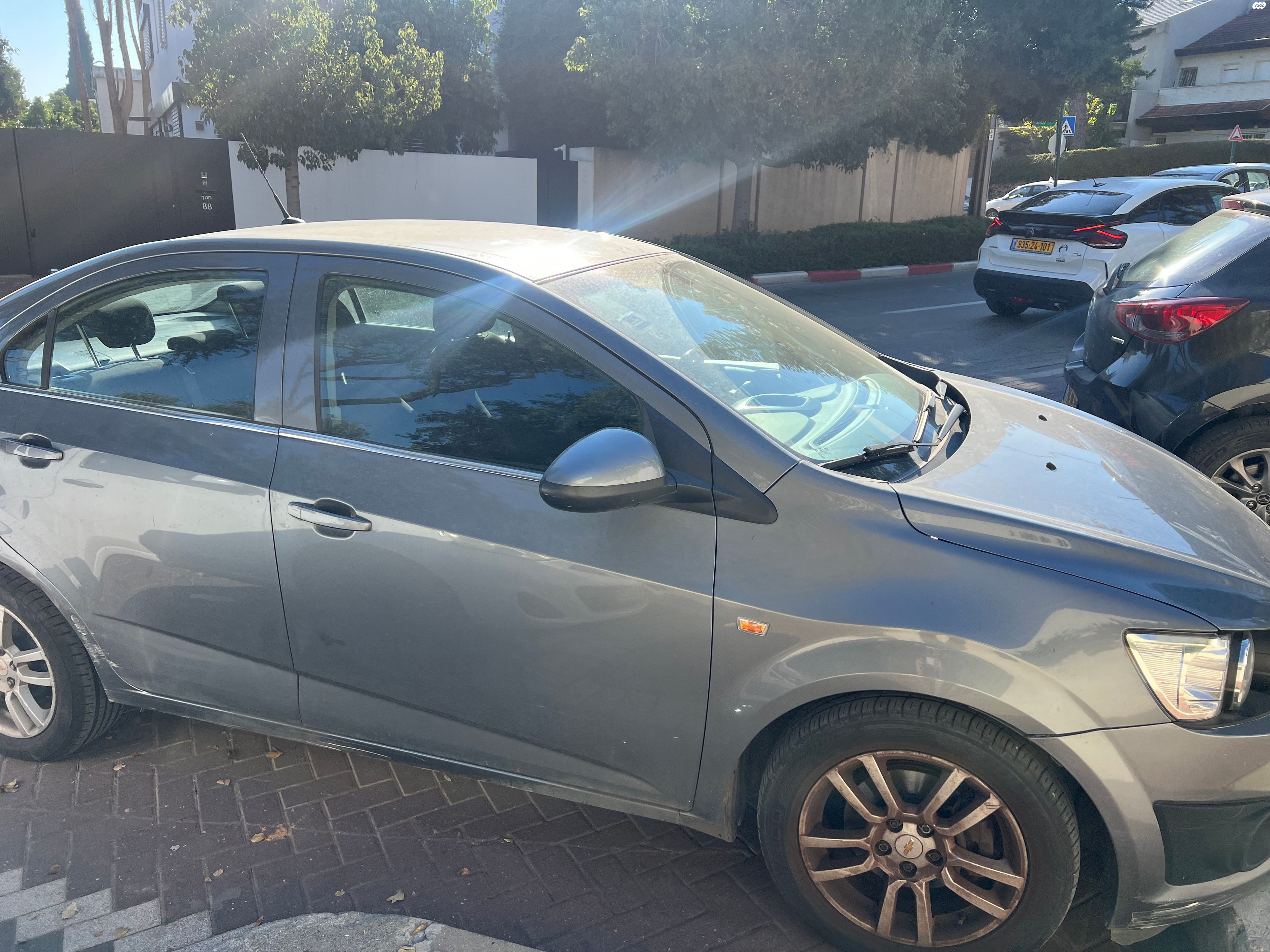 מודעת רכב שברולט סוניק