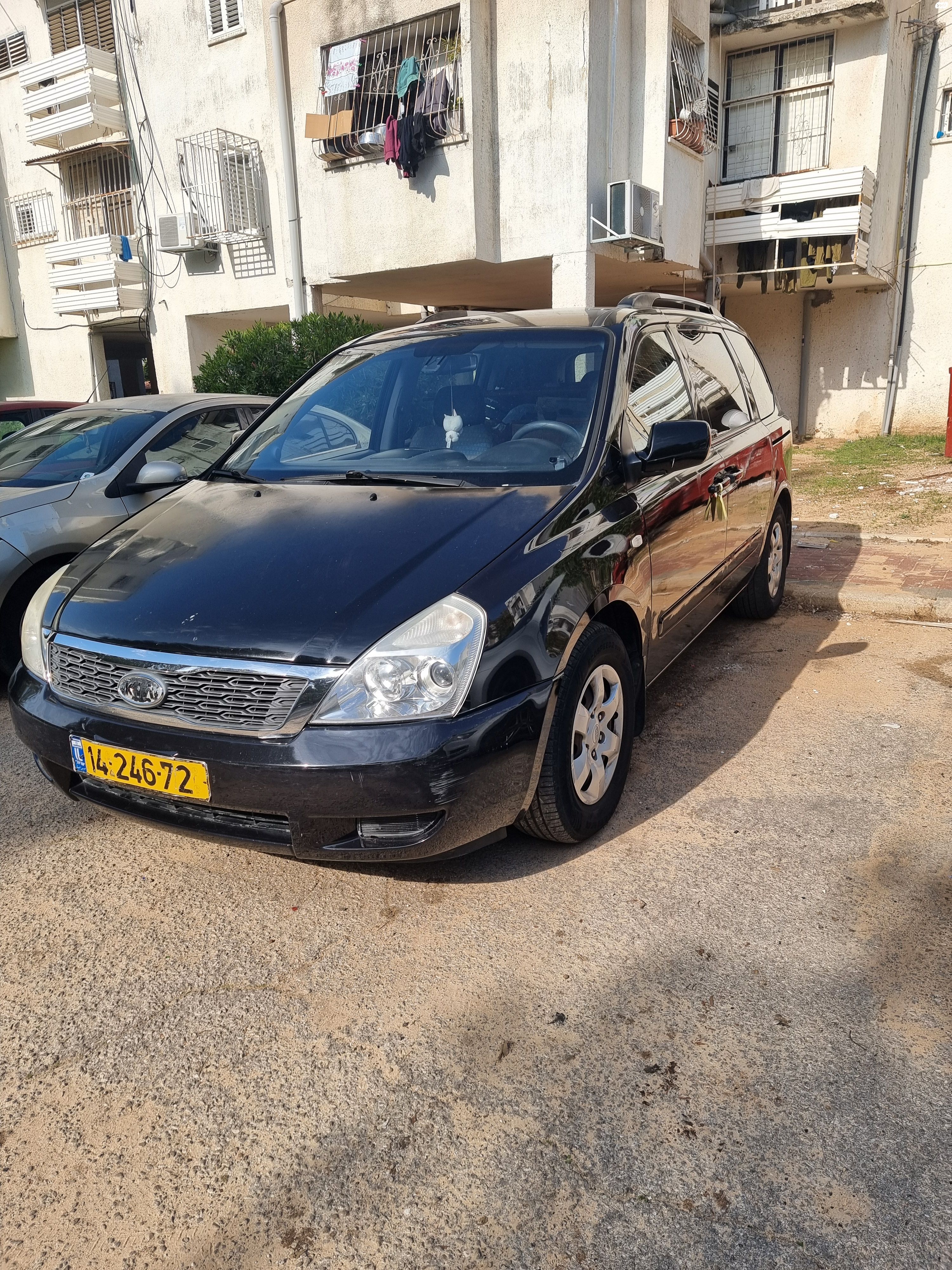 מודעת רכב קיה קרניבל